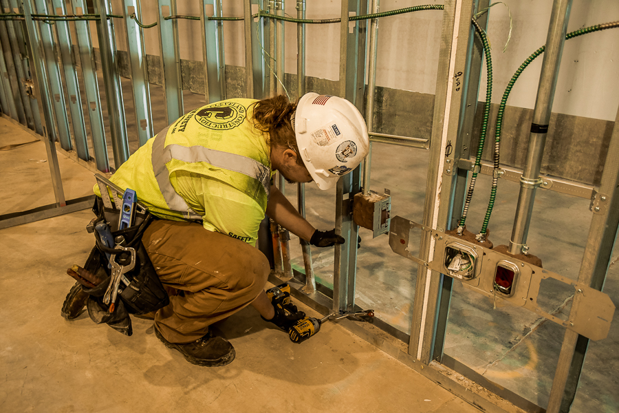 Drywall Tradesmen Cleveland 16